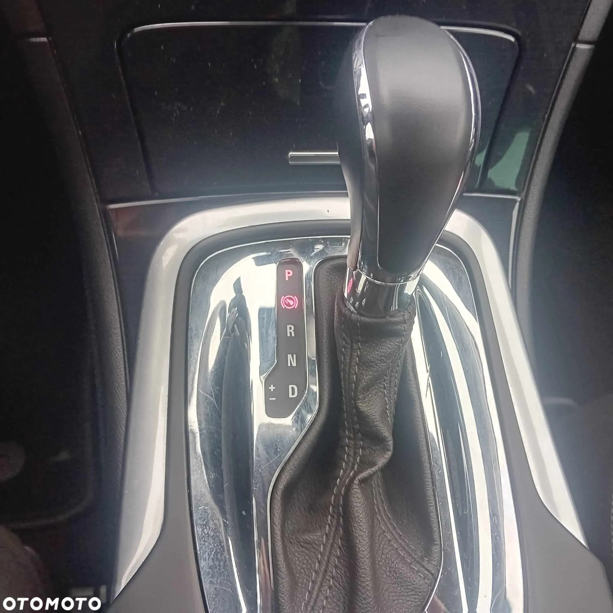 Opel Insignia 1.6 CDTI Edition - 16