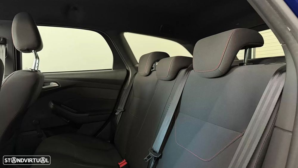 Ford Focus SW 1.0 EcoBoost ST-Line - 24