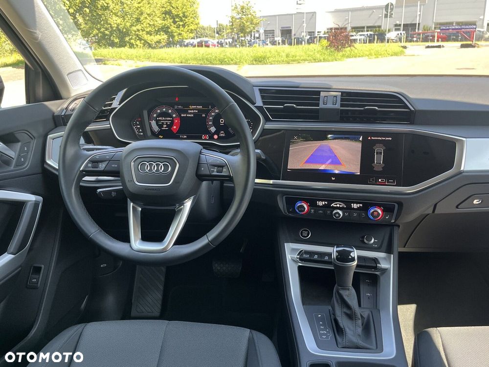 Audi Q3 Sportback - 11