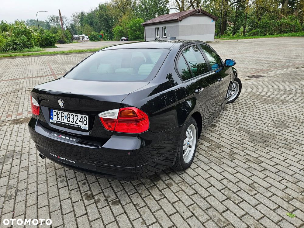BMW Seria 3 320i - 7