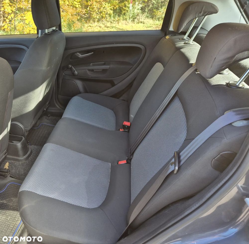 Fiat Grande Punto - 7