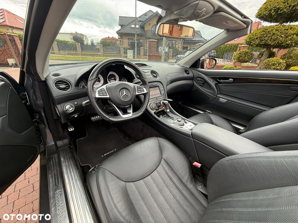 Mercedes-Benz SL - 17