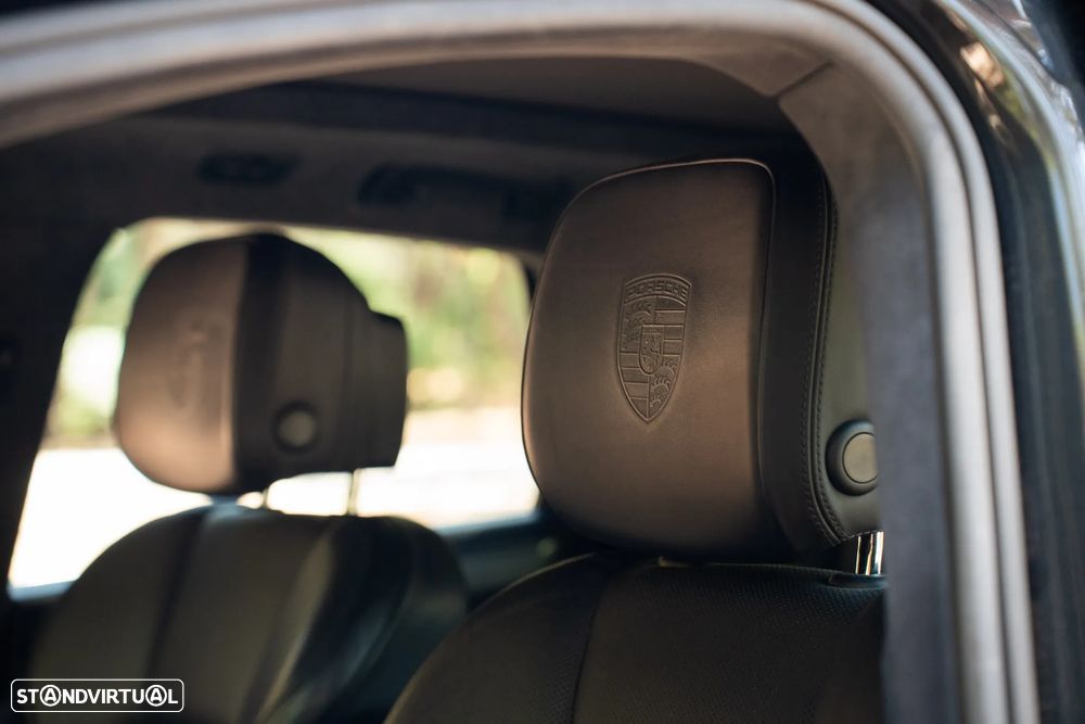 Porsche Macan Turbo - 39