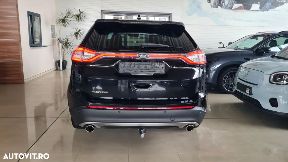 Ford Edge 2.0 TDCi Bi-Turbo 4x4 Titanium - 37
