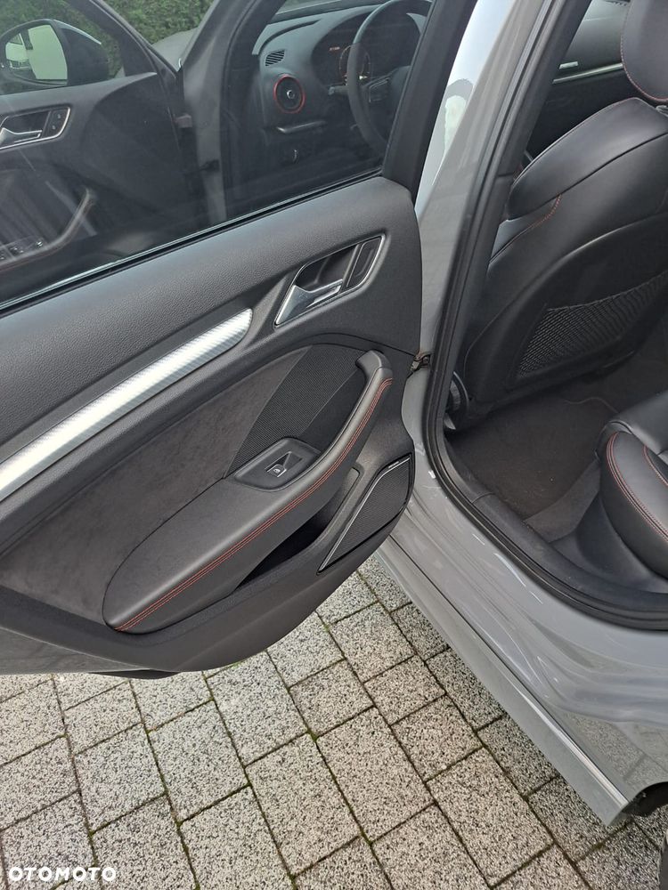 Audi RS3 Limousine TFSI quattro S tronic - 18