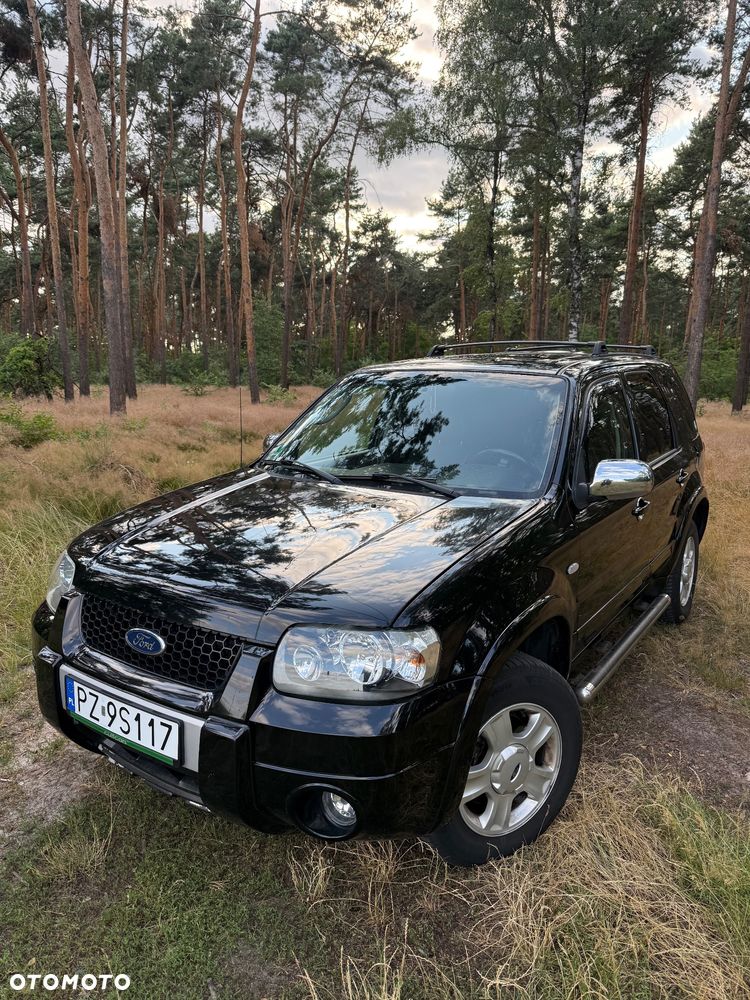 Ford Maverick 3.0 V6 Limited - 11