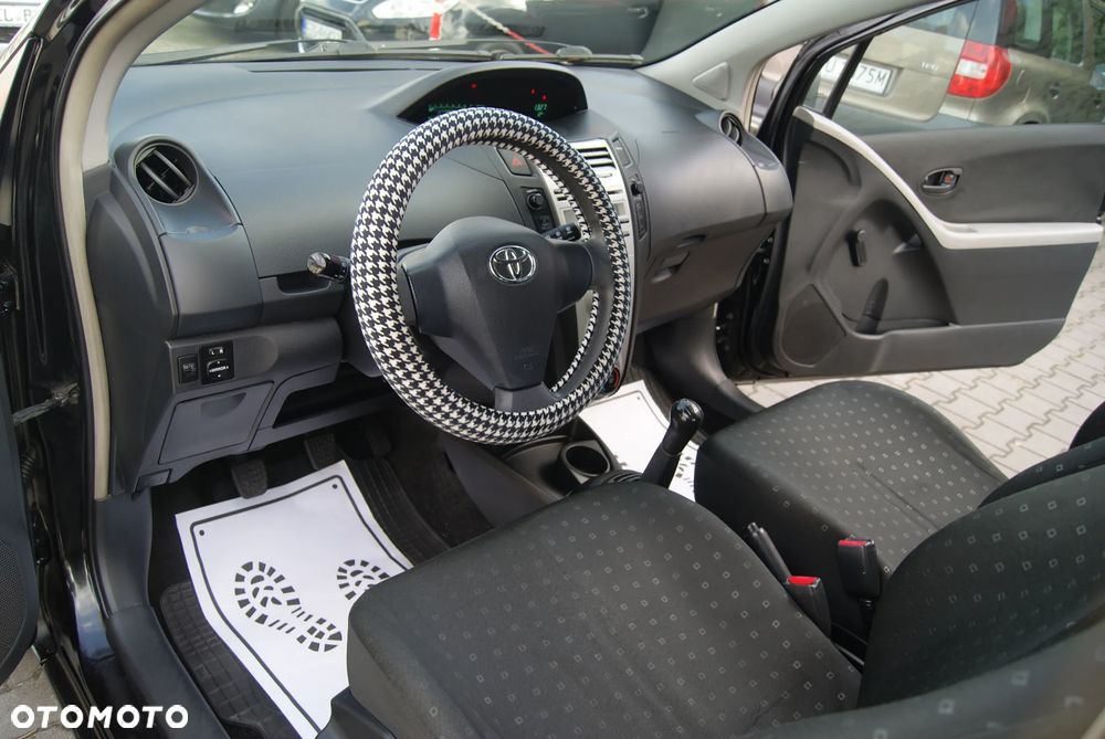 Toyota Yaris 1.0 Luna A/C - 20