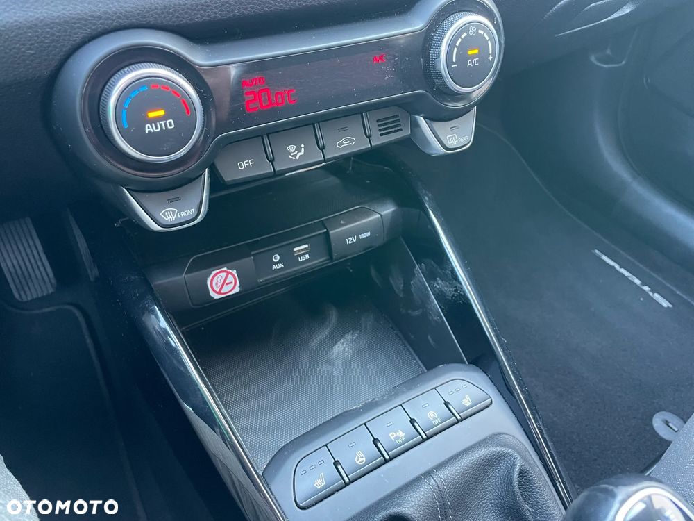 Kia Stonic - 22