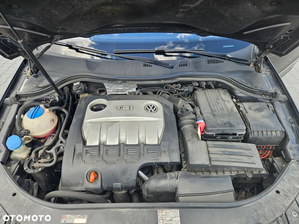 Volkswagen Passat 2.0 TDI DPF Highline - 6