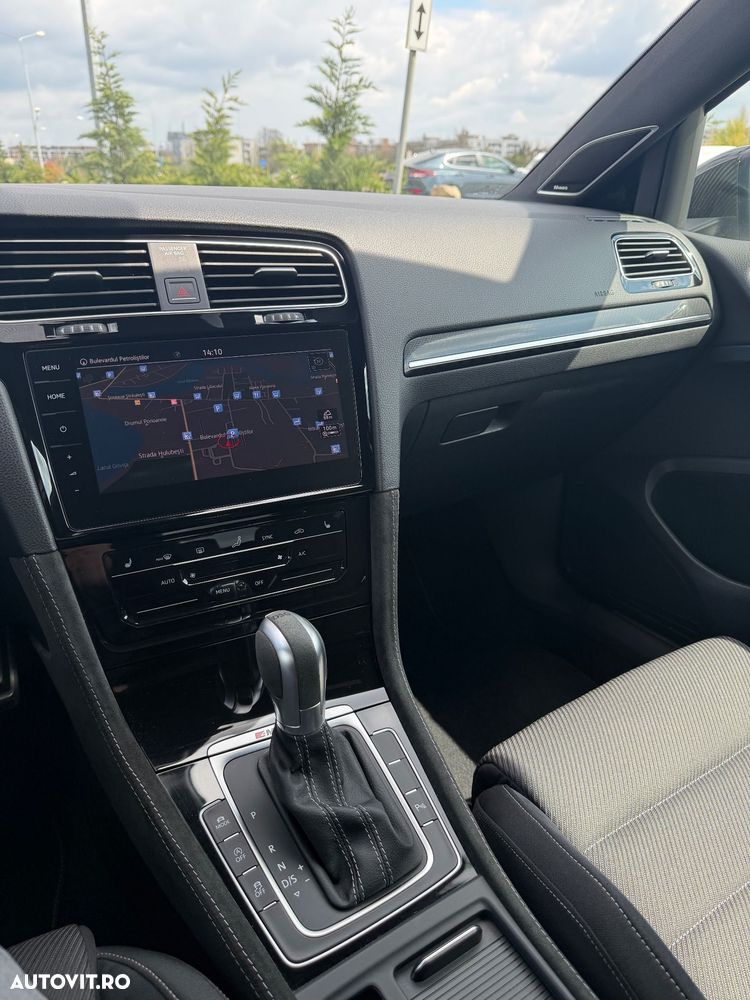 Volkswagen Golf 2.0 TSI DSG R - 19