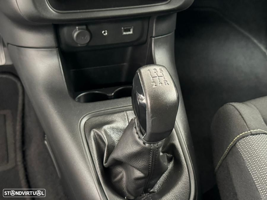 Citroën C3 1.2 PureTech Shine - 29