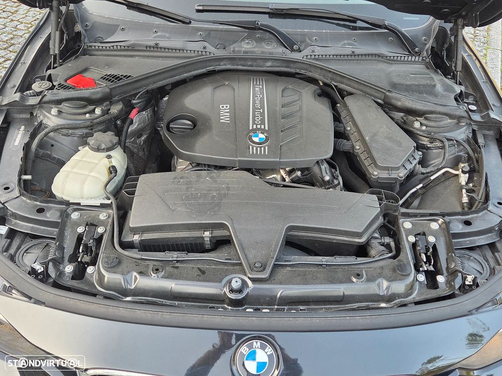 BMW 318 d Aut. Sport Line - 26