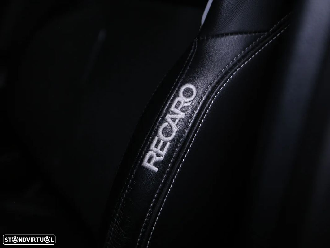 Ford Focus 2.3 EcoBoost S&S ST - 9