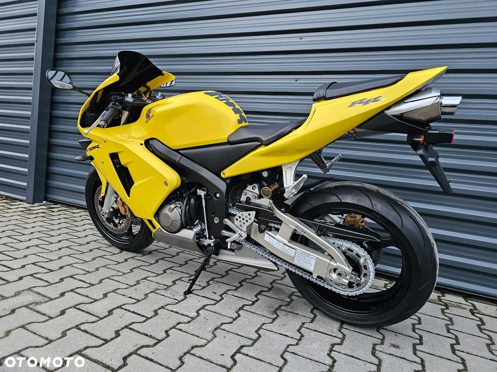 Honda CBR - 6