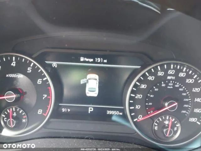 Kia Stinger - 8