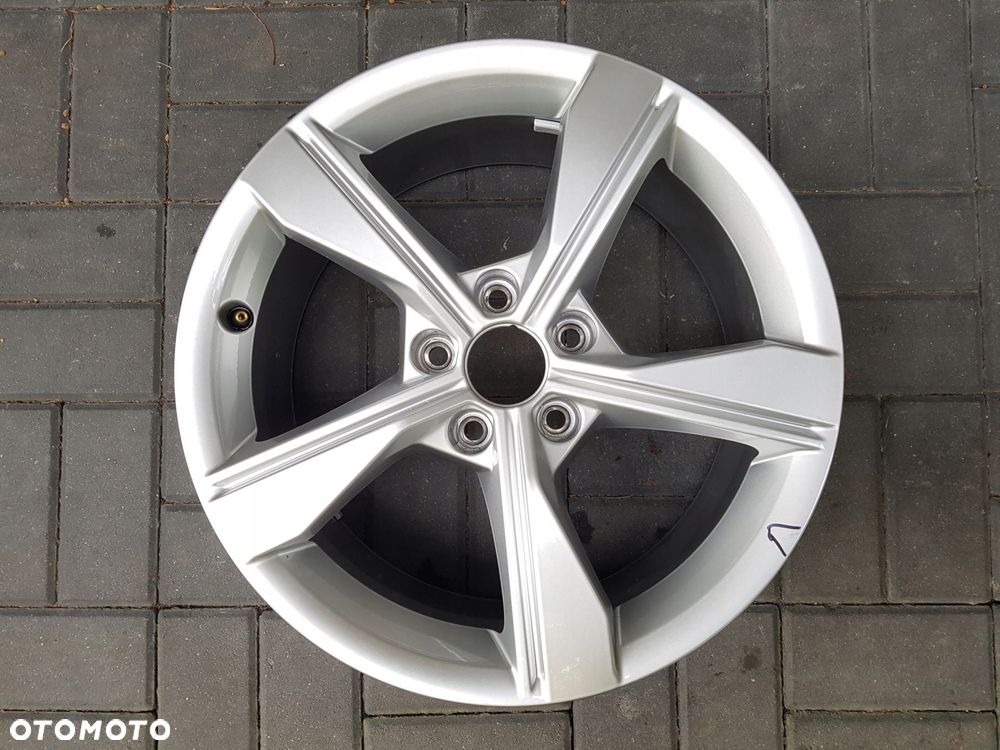 audi a4 b9 felga aluminiowa 17 cali 8w0601025eh - 1