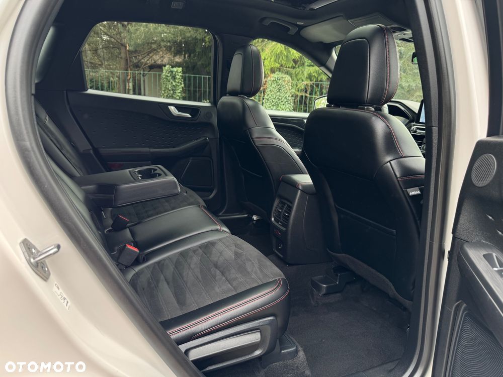 Ford Kuga 1.5 EcoBoost FWD ST-Line - 26