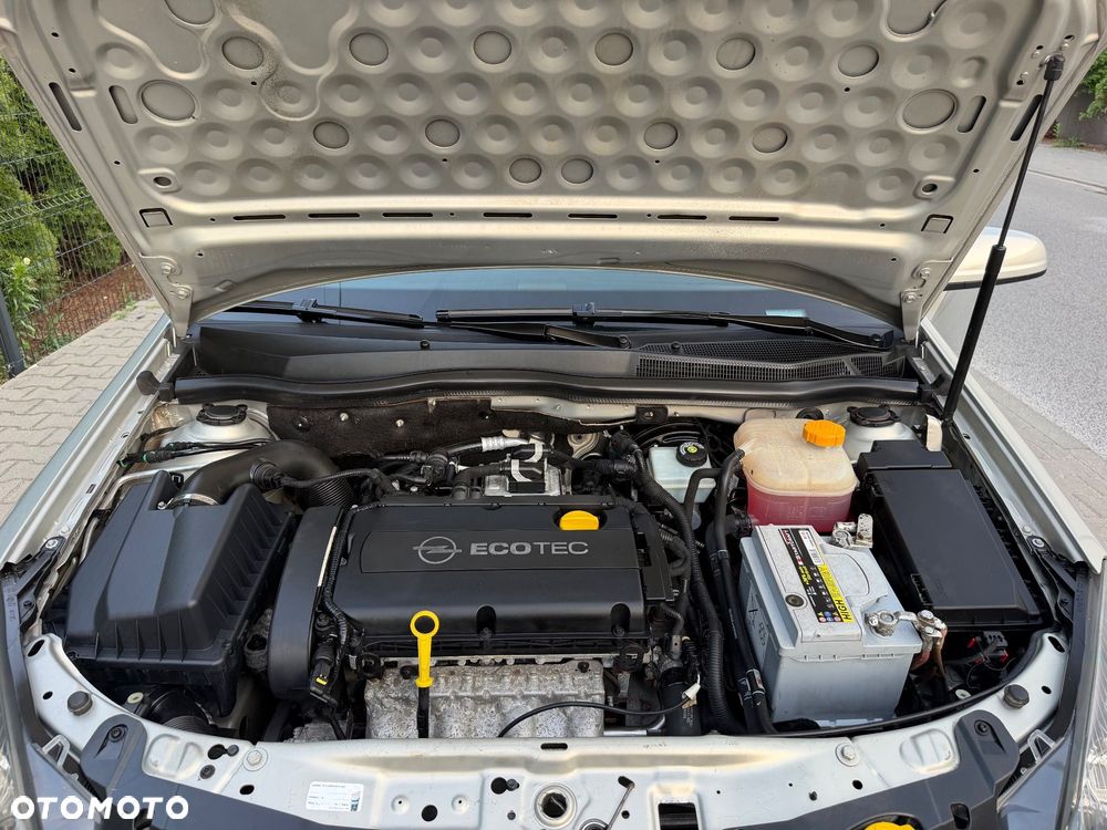 Opel Astra 1.6 Exklusiv - 12