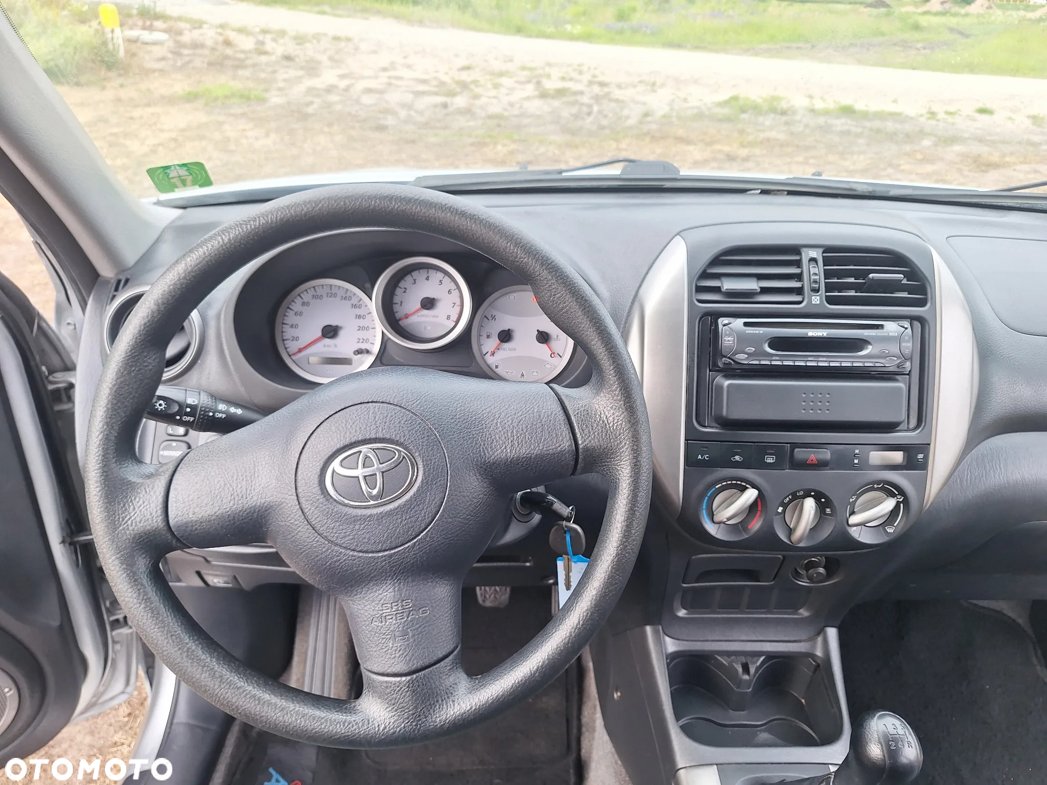 Toyota RAV4 1.8 VVT-i Terra 2WD - 18