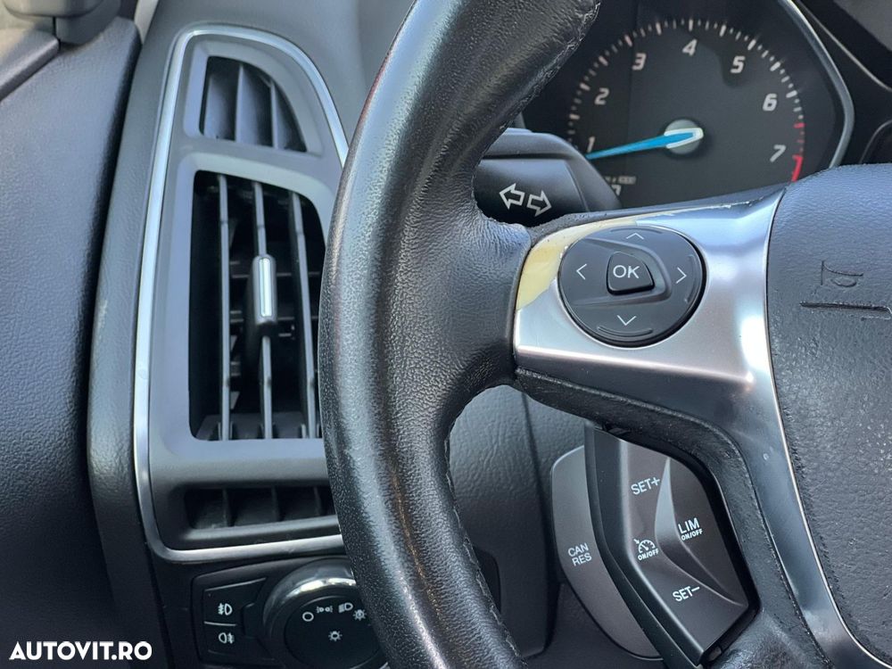 Ford Focus 1.6 EcoBoost Start Stop Titanium - 15