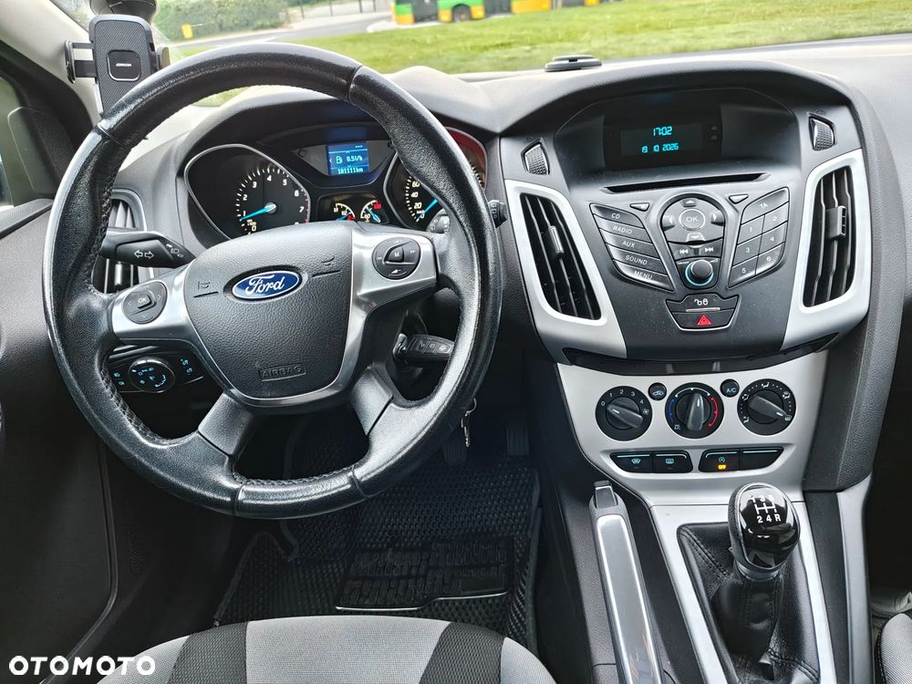 Ford Focus - 13