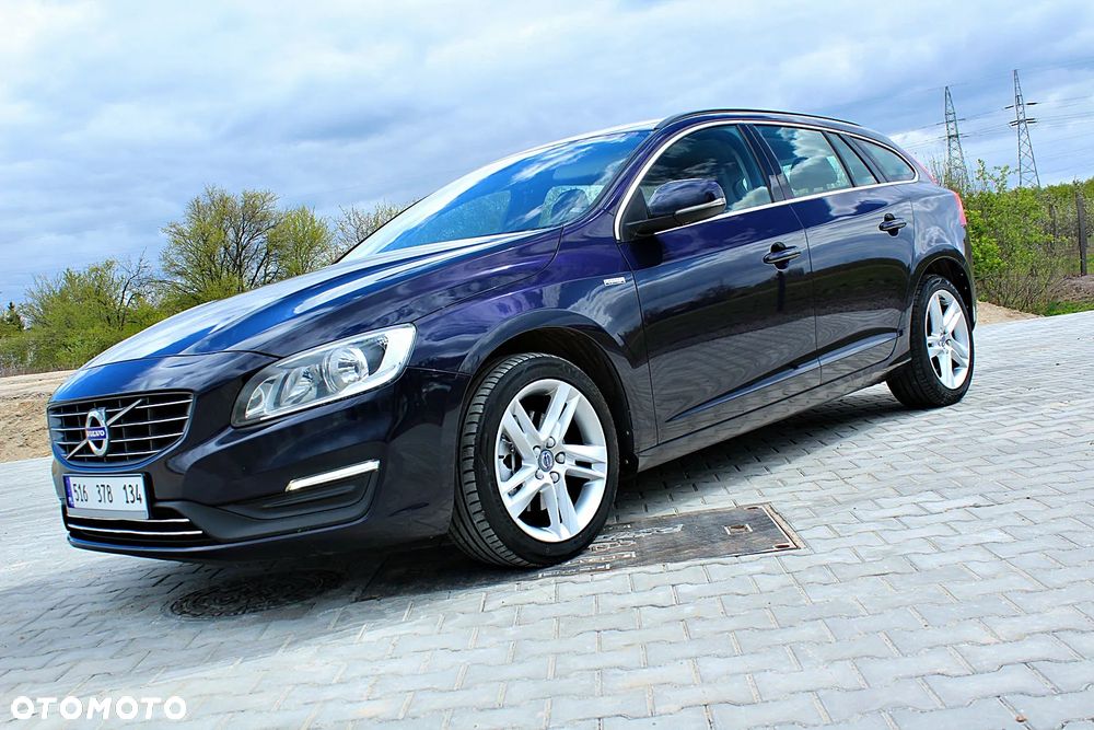 Volvo V60 D2 Geartronic Momentum - 6