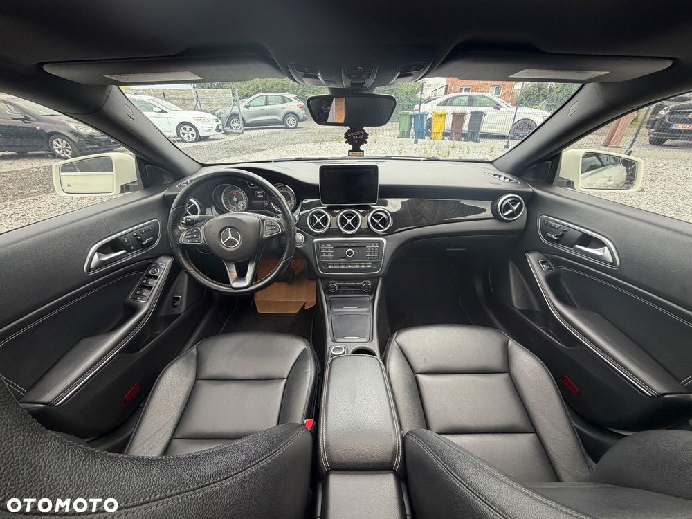 Mercedes-Benz CLA 250 4-Matic AMG Line - 15