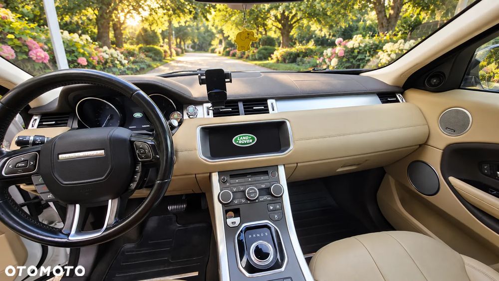 Land Rover Range Rover Evoque - 13