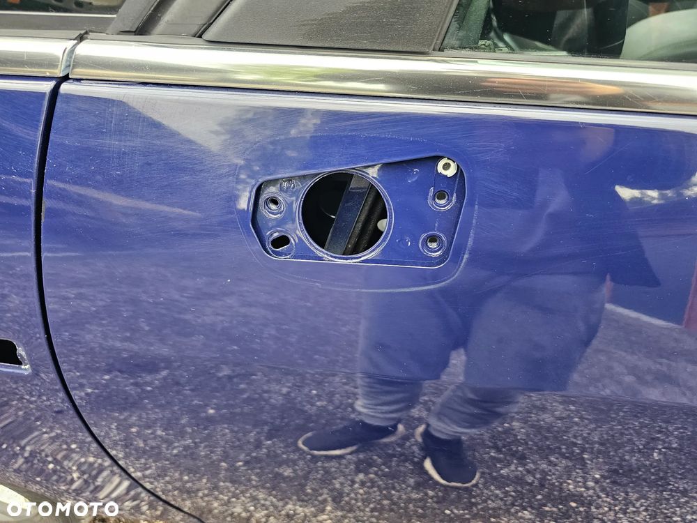 DRZWI LEWE PRZEDNIE LEWY PRZÓD OPEL ZAFIRA C 20Z - 2