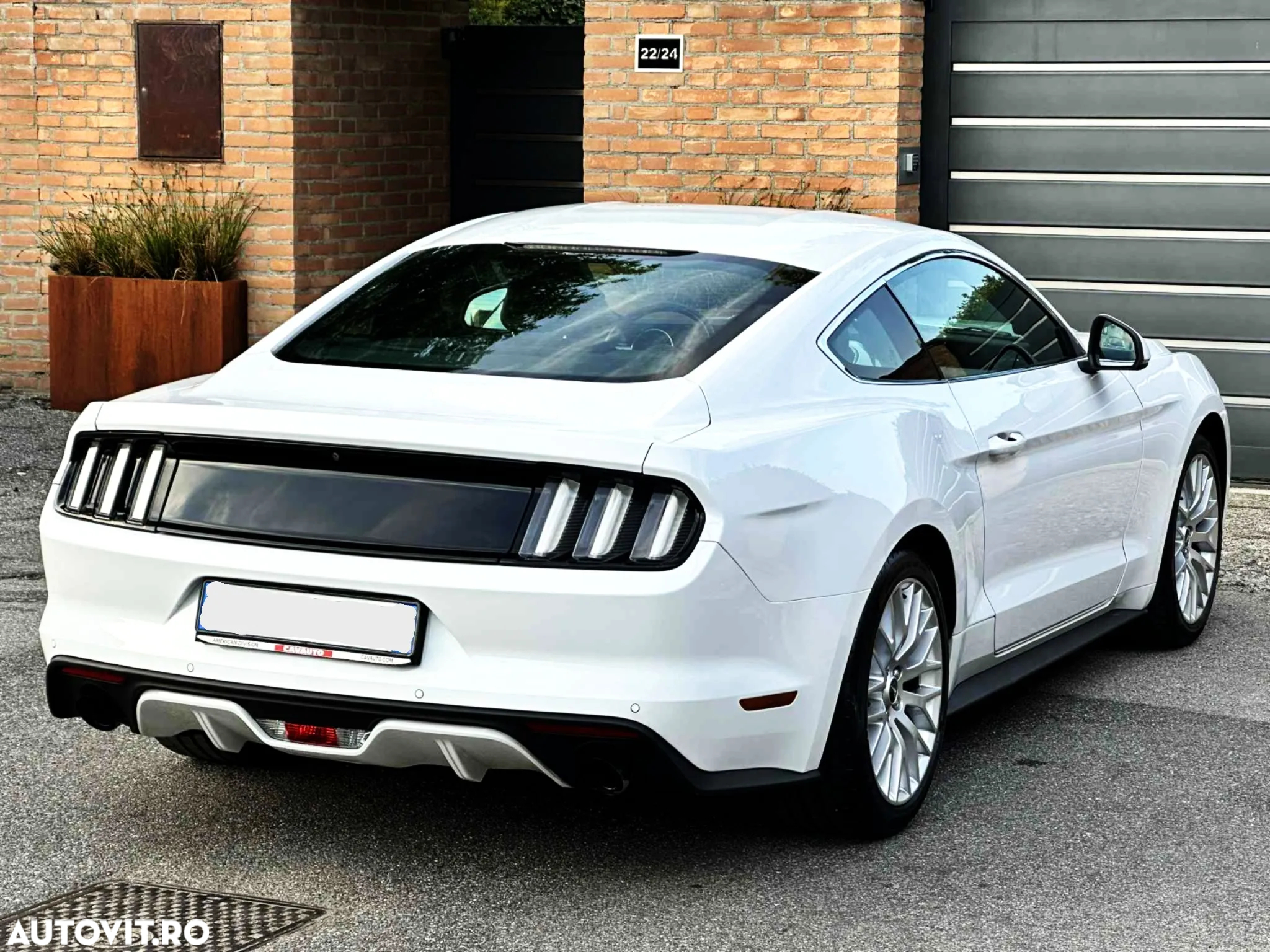 Ford Mustang 2.3 Eco Boost Aut. - 6