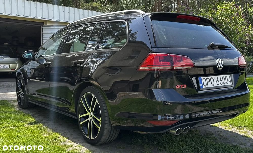 Volkswagen Golf - 3