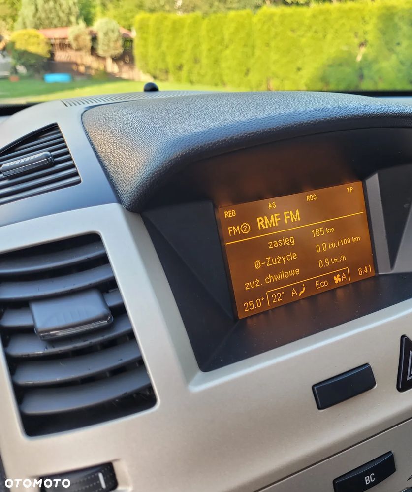 Opel Zafira - 21