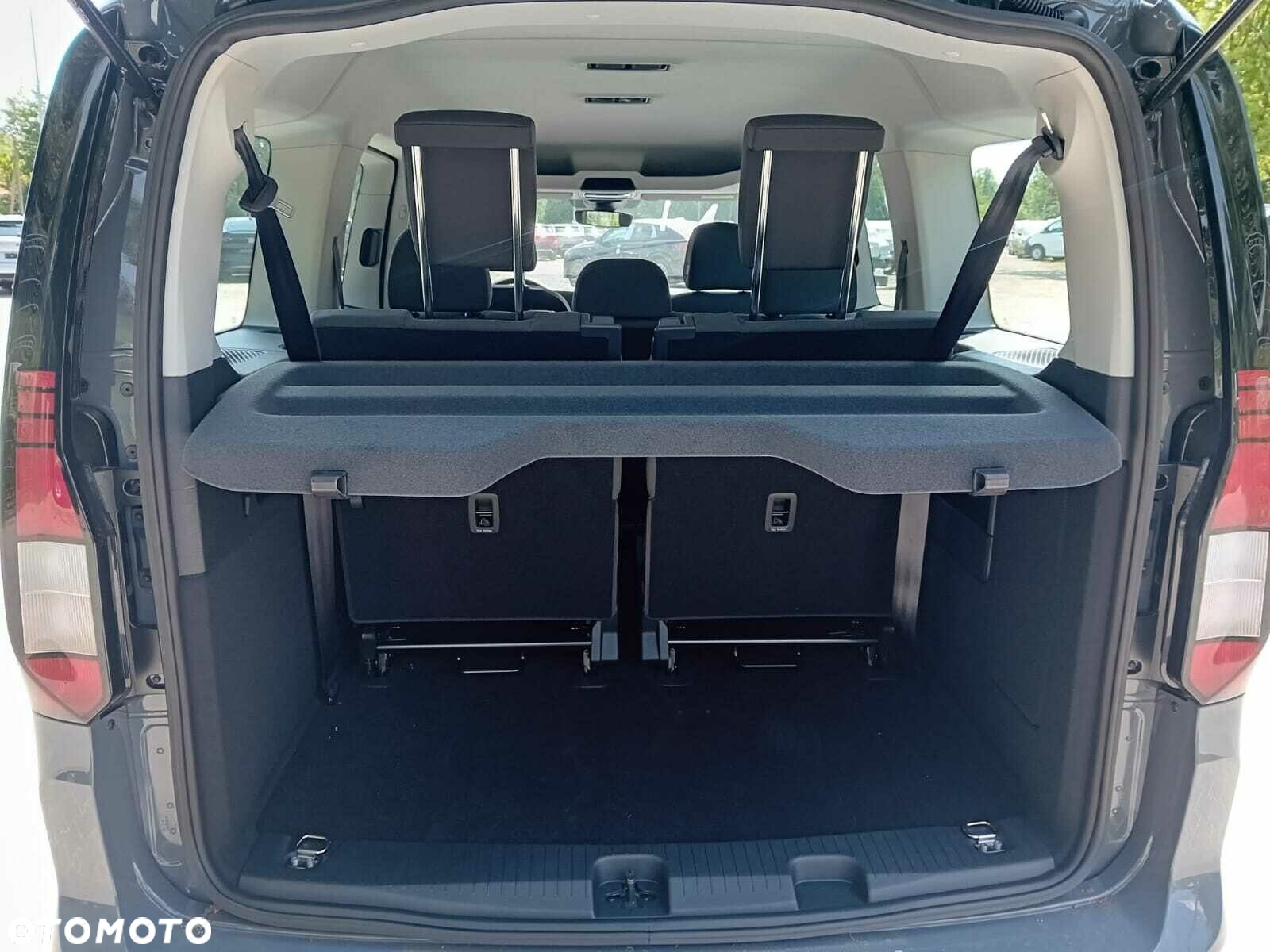 Volkswagen Caddy Maxi 2.0 TDI DSG - 20