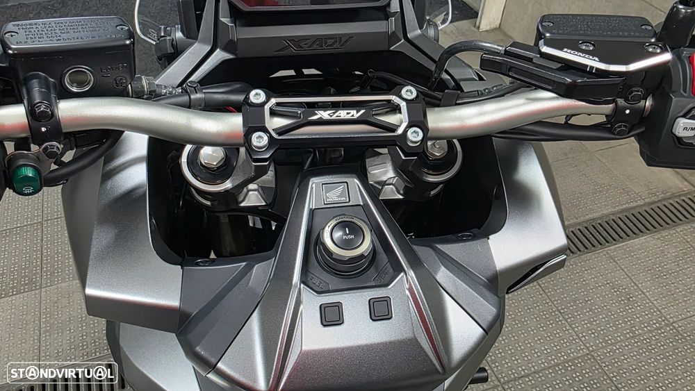 Honda X-ADV Escape Akrapovic Top Case - 18