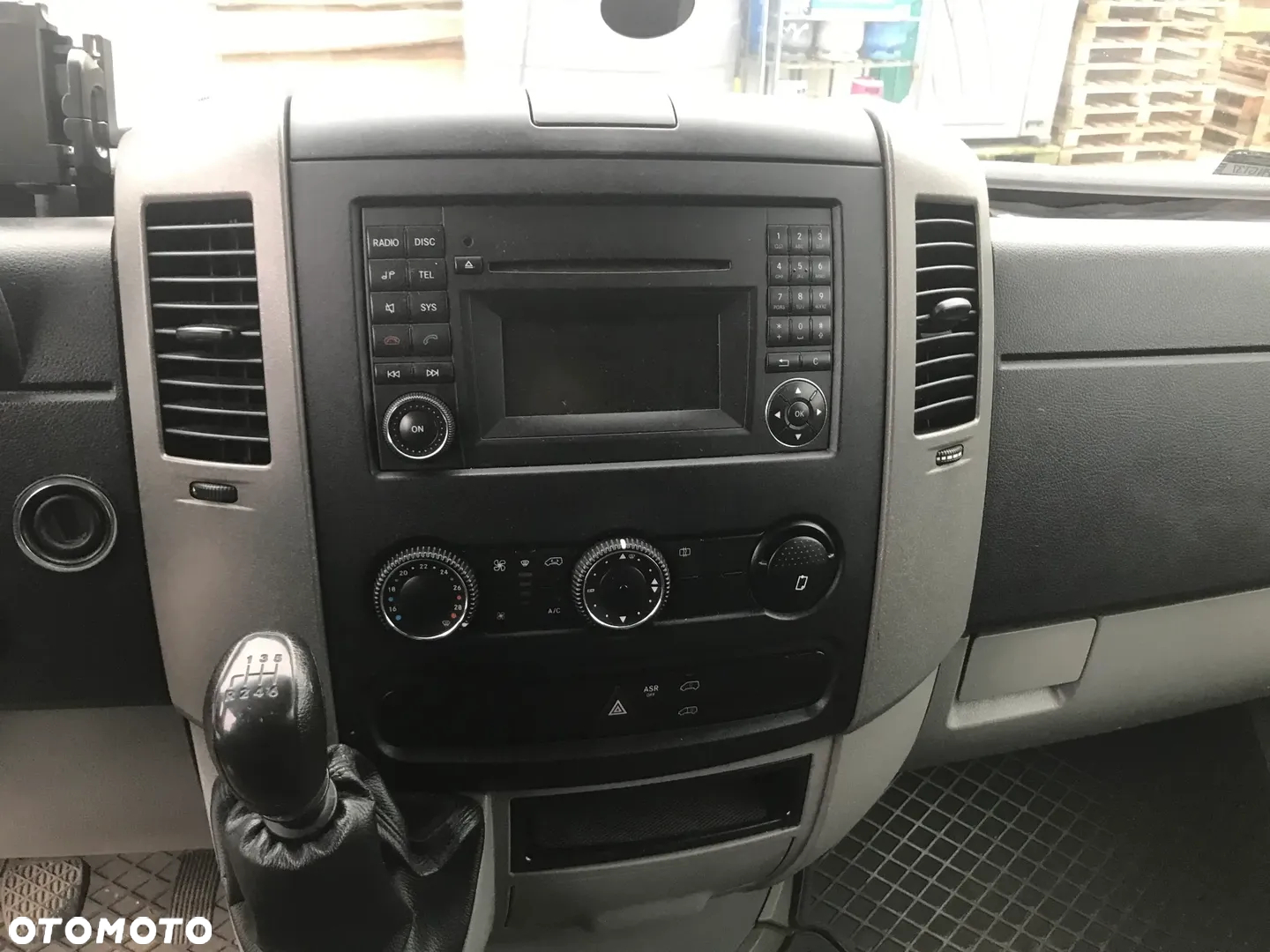 Mercedes-Benz Sprinter - 9
