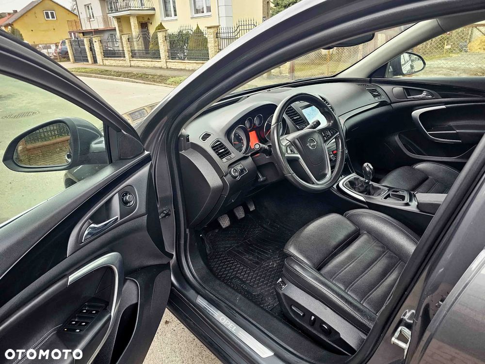 Opel Insignia 2.0 Turbo Cosmo - 12