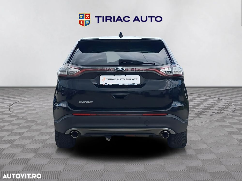 Ford Edge 2.0 TDCi Bi-Turbo 4x4 Titanium - 4
