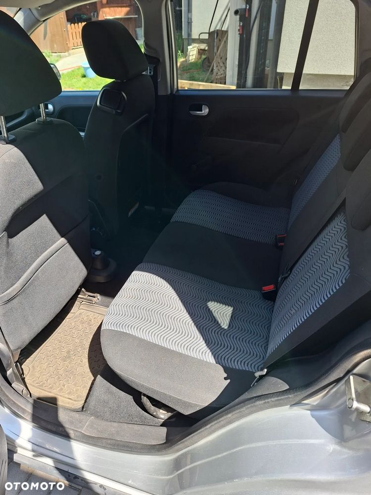 Ford Fusion 1.6 TDCI + - 6