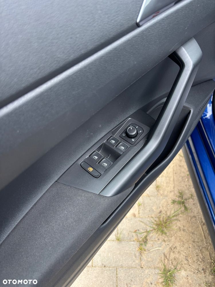Volkswagen Polo 1.0 TSI OPF DSG R-Line - 19