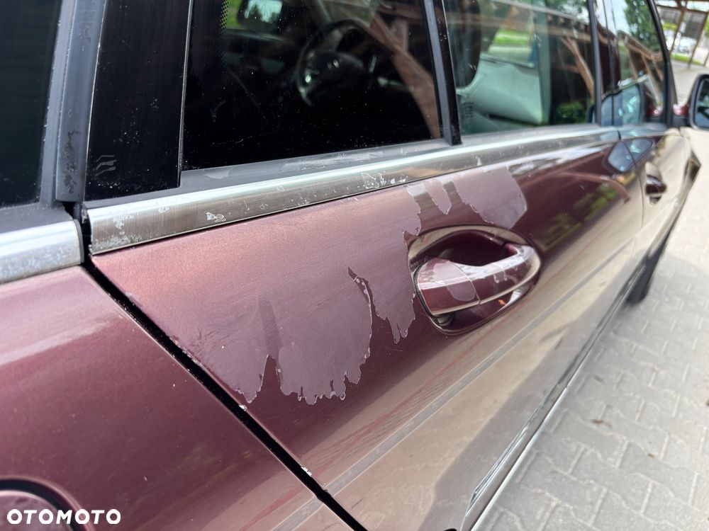 Mercedes-Benz Klasa C 220 CDI DPF Automatik Avantgarde - 36