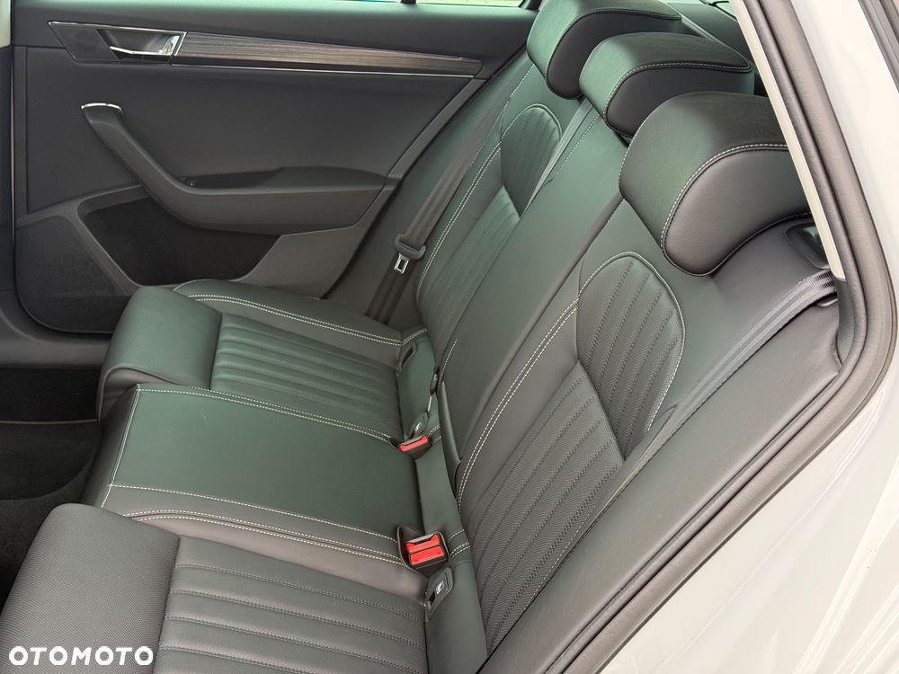 Skoda Superb 2.0 TDI Style DSG - 22