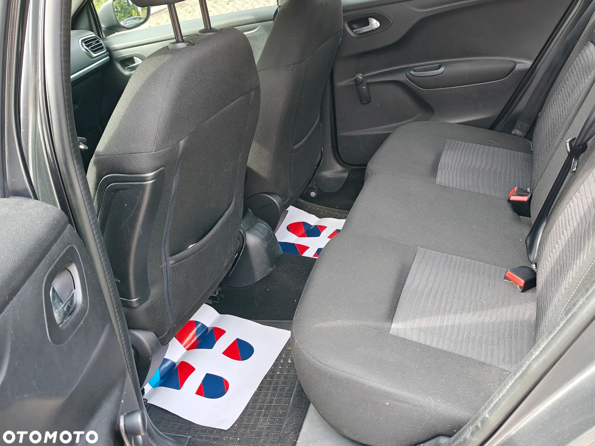 Peugeot 301 1.2 Pure Tech Access - 10