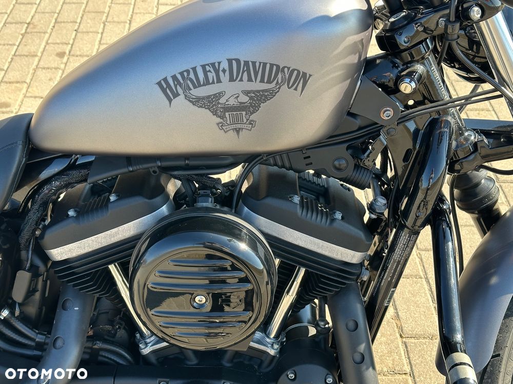 Harley-Davidson Sportster Iron 883 - 15