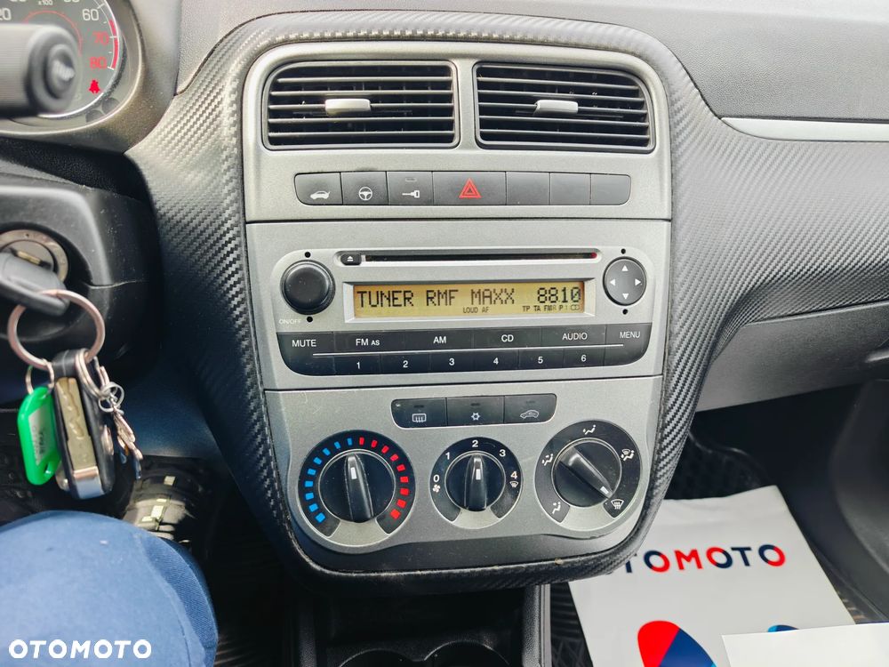 Fiat Grande Punto 1.4 8V Emotion - 22