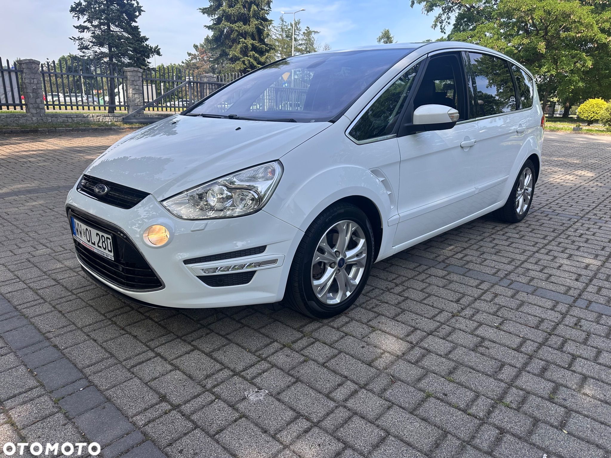 Ford S-Max 2.0 TDCi DPF Titanium - 1