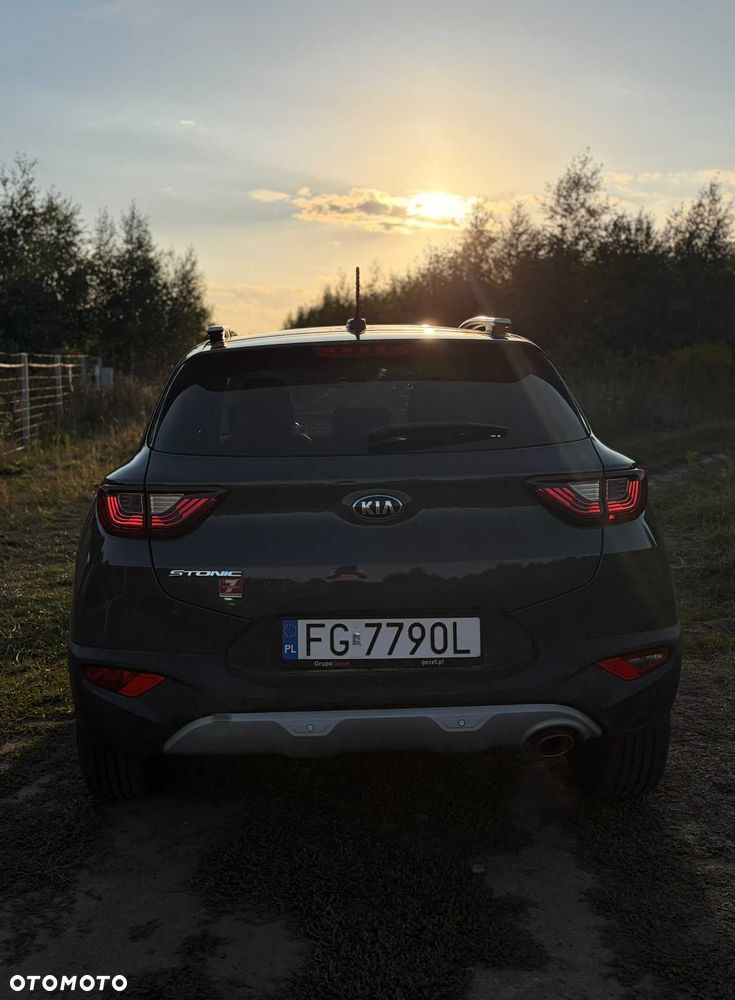 Kia Stonic - 5