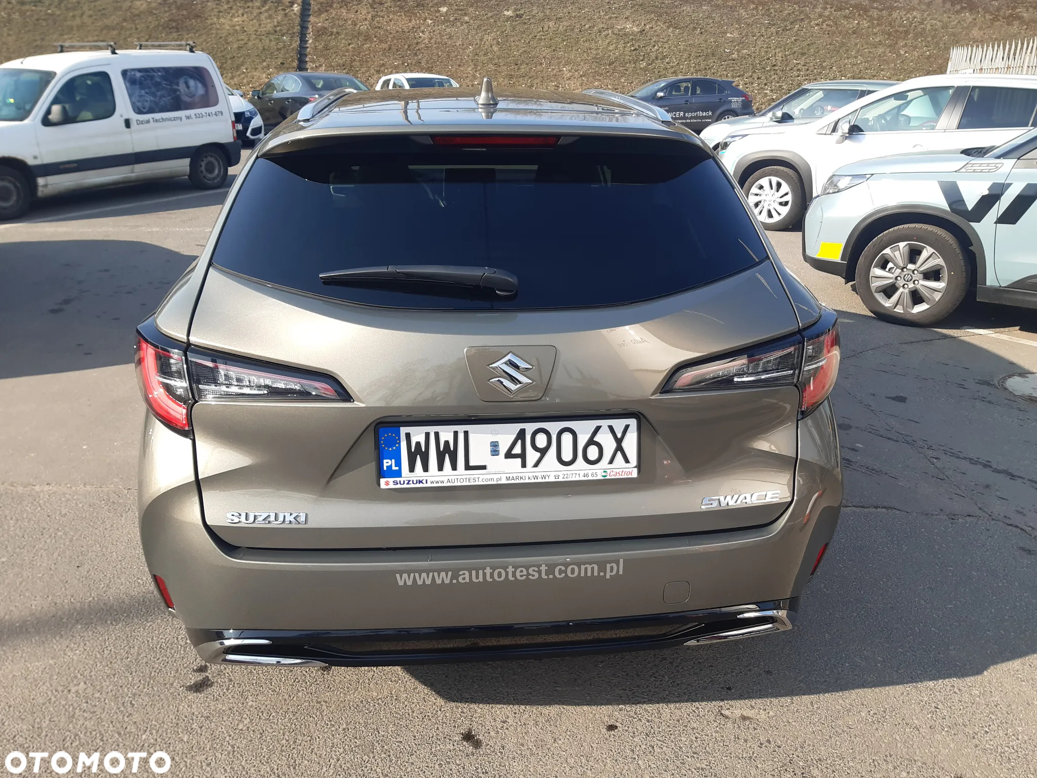 Suzuki Swace 1.8 Hybrid Premium Plus CVT - 5