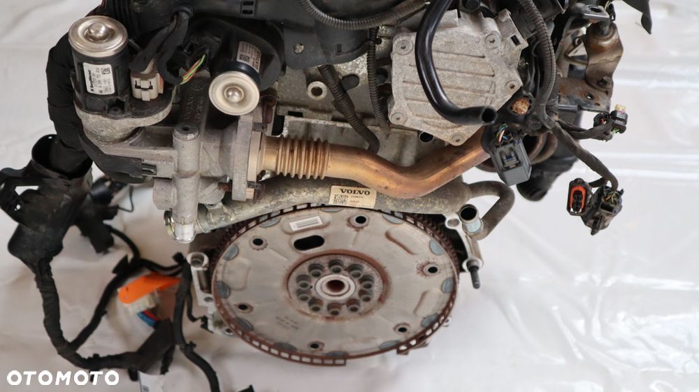 VOLVO V90 2.0 D4 SILNIK D4204T14 - 9