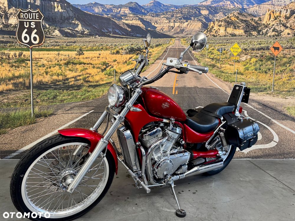 Suzuki Intruder - 5