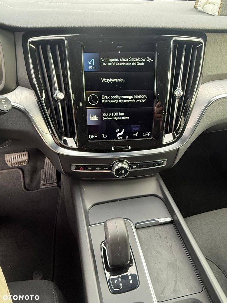 Volvo V60 D3 Momentum - 28